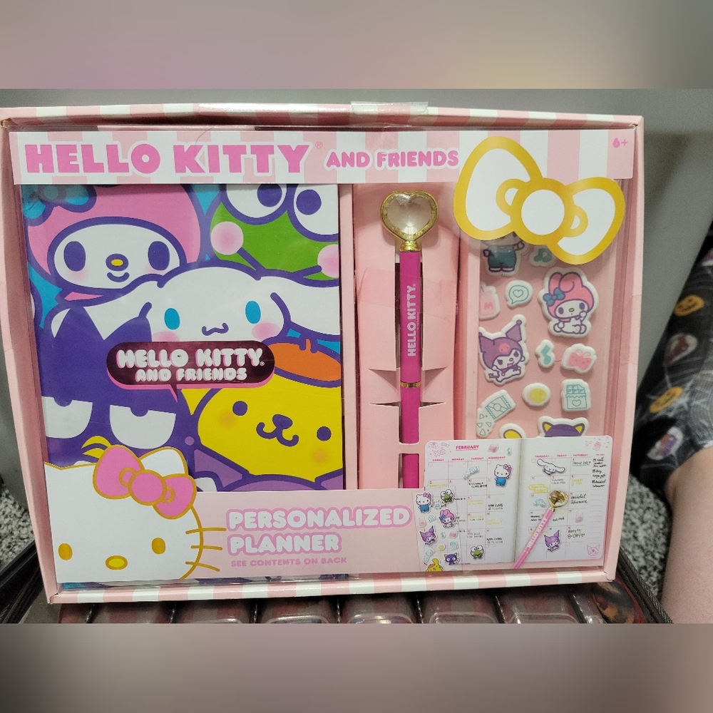 New In Box Hello kitty decorative Personalized calendar planner Notebook